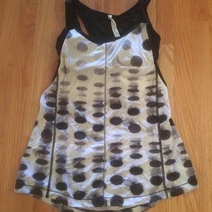 Women’s Lululemon Tank w Built In Support Sz 8